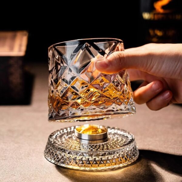 Rotating Whisky Glass with Glass Base 360 Rotate Degrees